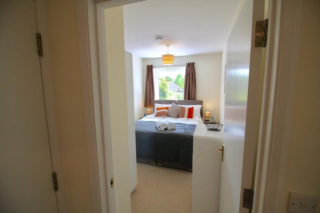 Amberblue@Epsom Appartement Buitenkant foto