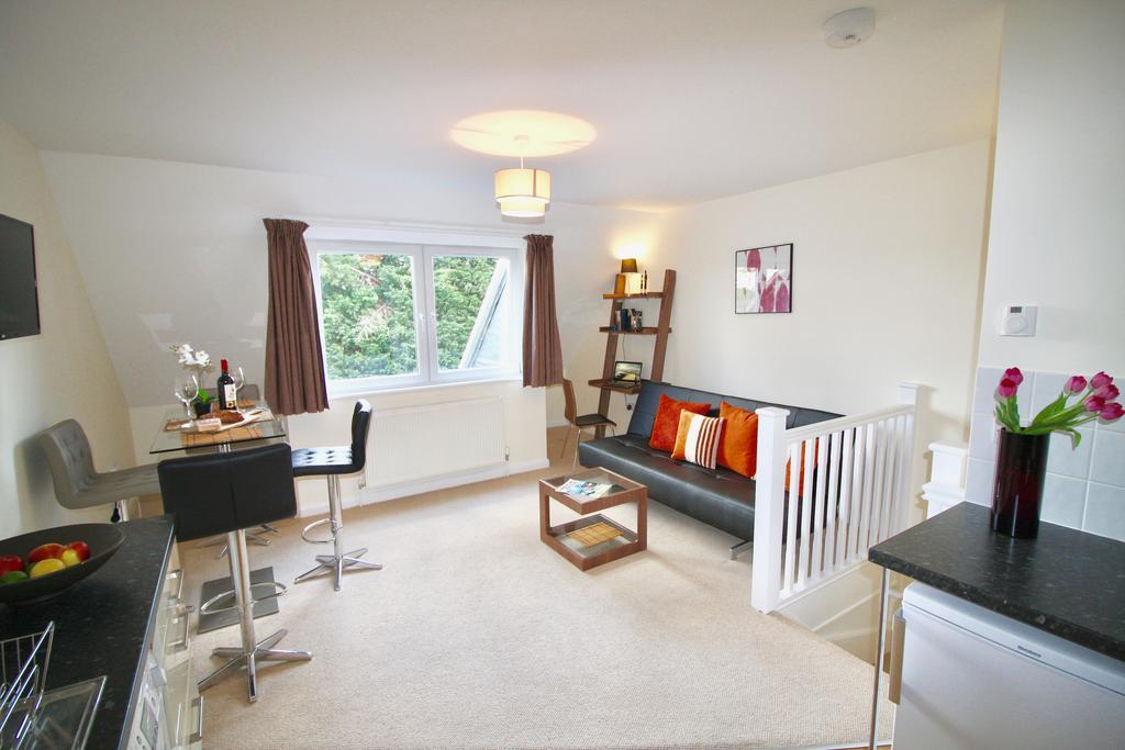 Amberblue@Epsom Appartement Buitenkant foto