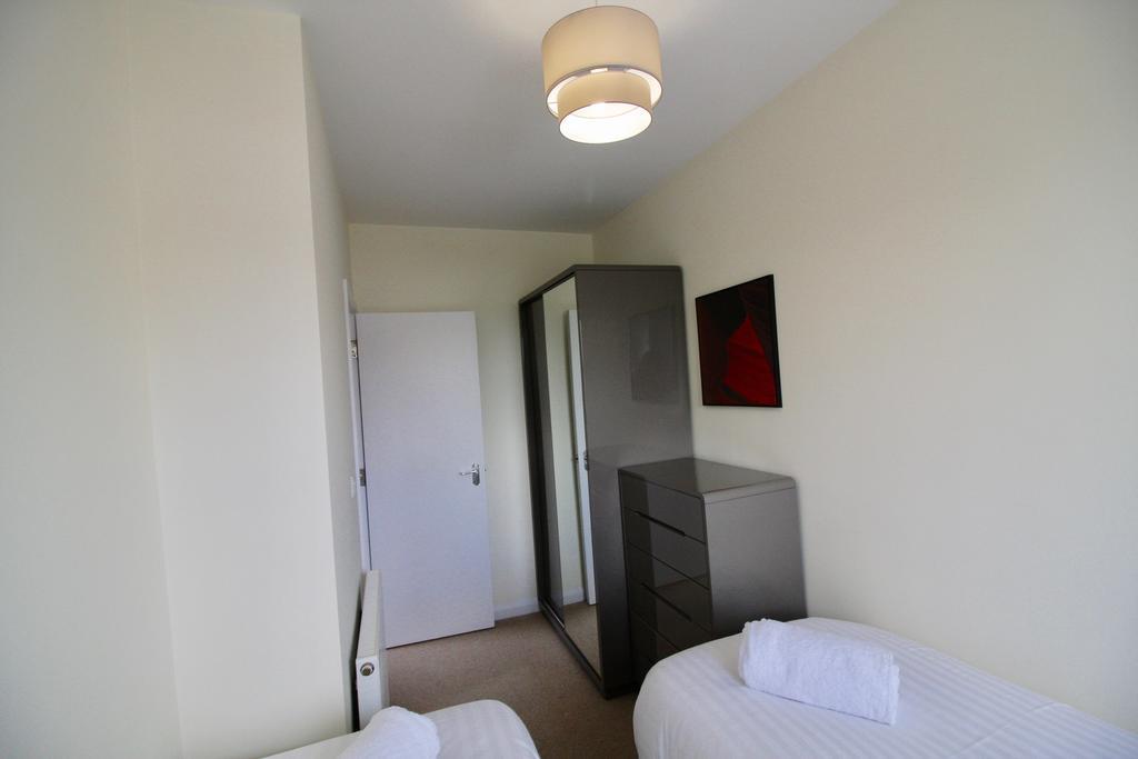 Amberblue@Epsom Appartement Buitenkant foto