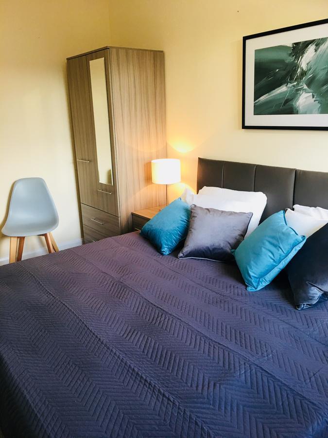 Amberblue@Epsom Appartement Buitenkant foto